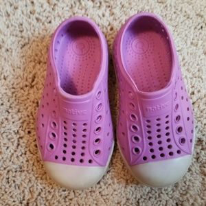 Native Jefferson Glow Slip-on Sneaker